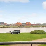Three-bedroom In Ulfborg