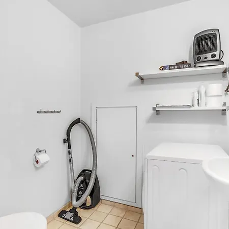 Three-bedroom In Ulfborg