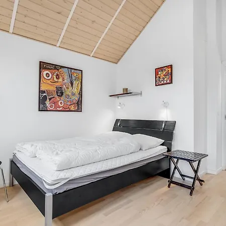 Σπίτι διακοπών Three-bedroom In *