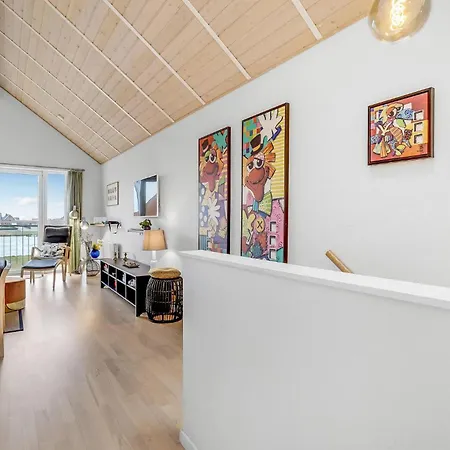 Three-bedroom In بيت للعطل *