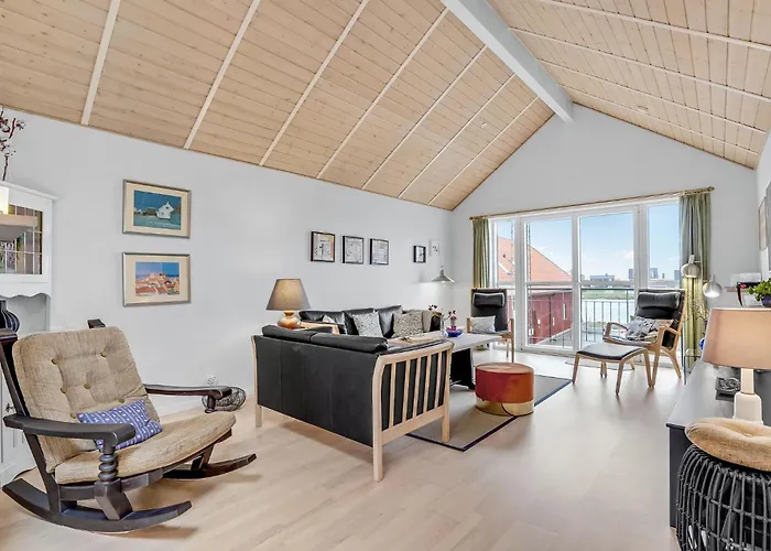 Casa de Férias Three-bedroom In Ulfborg